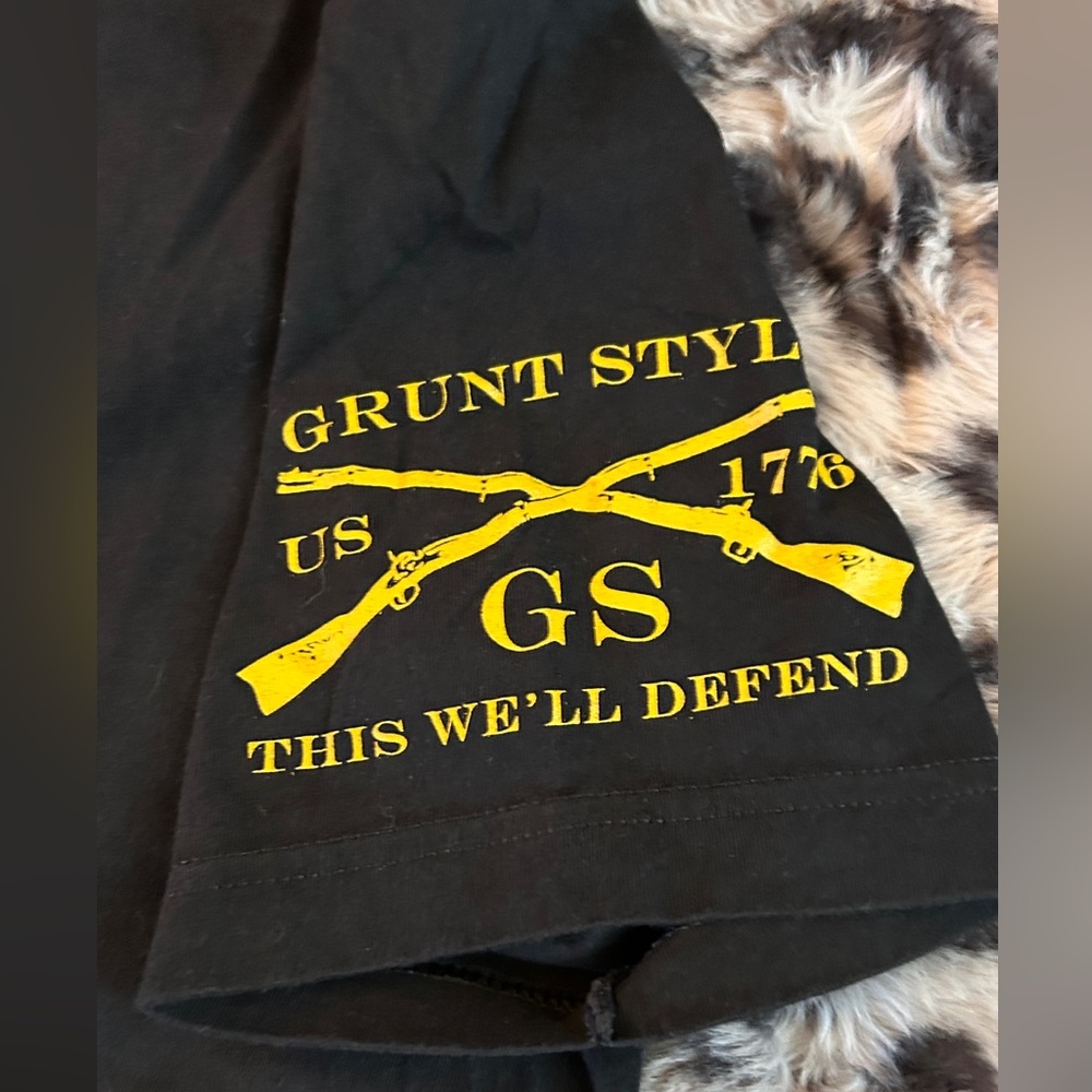 Grunt Style Black Graphic T-Shirt - Picture 5 of 12